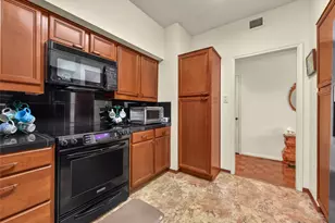 15 Greenway Plz, Houston, TX 77046 - Photo 5