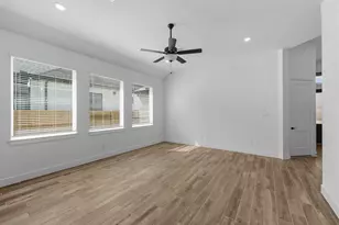 2402 Garden Arbor, Tomball, TX 77375 - Photo 7