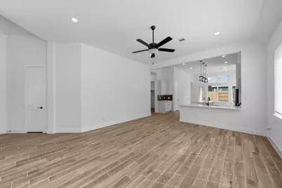 2402 Garden Arbor, Tomball, TX 77375 - Photo 5