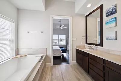 2006 Lou Ellen Lane #H, Houston, TX 77018 - Photo 19