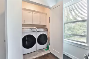 845 Fisher St, Houston, TX 77018 - Photo 29