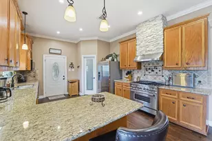 4350 Skylane Dr, Beach City, TX 77523 - Photo 9