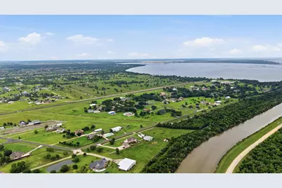 4350 Skylane Drive, Beach City, TX 77523 - Photo 37