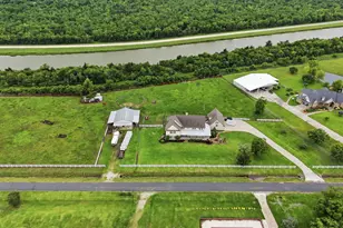 4350 Skylane Dr, Beach City, TX 77523 - Photo 33