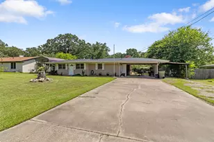4200 Woody Ln, Bryan, TX 77803 - Photo 7
