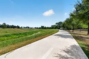 5906 Par Four Dr, Houston, TX 77088 - Photo 43