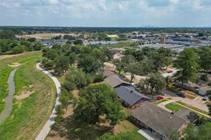 5906 Par Four Dr, Houston, TX 77088 - Photo 45
