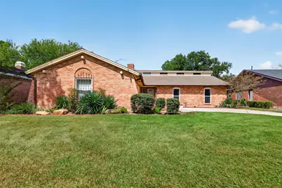 5906 Par Four Drive, Houston, TX 77088 - Photo 1
