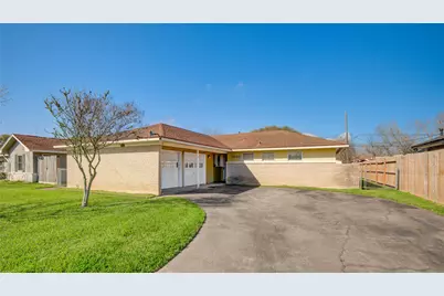 1510 W 11th Street, Freeport, TX 77541 - Photo 3