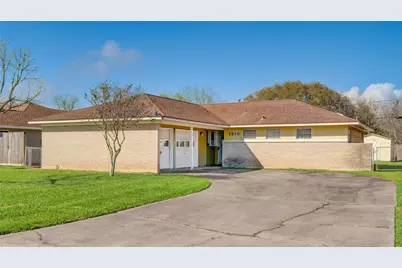 1510 W 11th Street, Freeport, TX 77541 - Photo 1