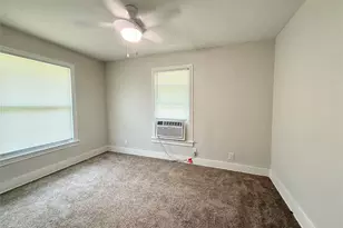 117 Oak Dr, Lake Jackson, TX 77566 - Photo 13