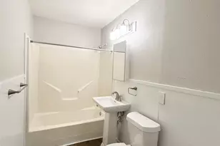 117 Oak Dr, Lake Jackson, TX 77566 - Photo 11