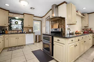 327 J AND H Ln, Nacogdoches, TX 75964 - Photo 11