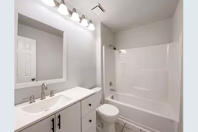 4911 Creek Shadows Drive, Houston, TX 77339 - Photo 11