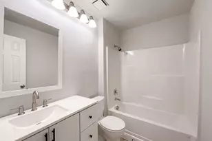4911 Creek Shadows Dr, Houston, TX 77339 - Photo 11