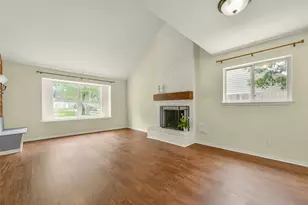 15711 Cavendish Dr, Houston, TX 77059 - Photo 5