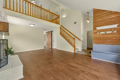 15711 Cavendish Drive, Houston, TX 77059 - Photo 7