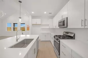 564 Day Sta Dr, Dayton, TX 77535 - Photo 7