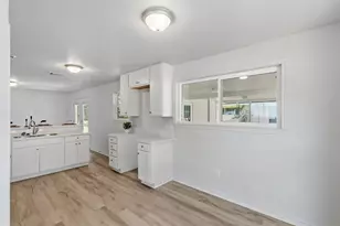 1916 Vinewood Dr, Bryan, TX 77802 - Photo 17
