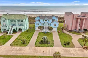 19023 Kahala Dr E, Galveston, TX 77554 - Photo 1