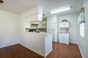 129 Cannon St, Clute, TX 77531 - Photo 15