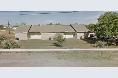 404 Medina, Cotulla, TX 78014 - Photo 5