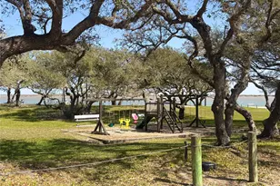 423 Calumet, Palacios, TX 77465 - Photo 33