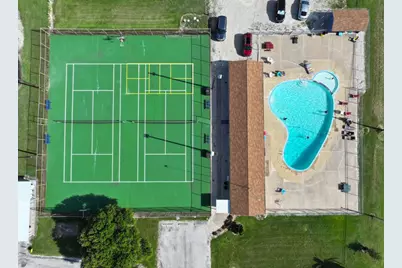 423 Calumet, Palacios, TX 77465 - Photo 21