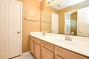 4306 W Thunderwood Cir, Fresno, TX 77545 - Photo 15