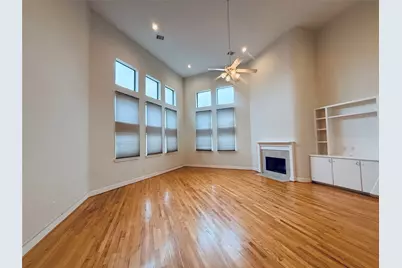 9813 Cynthia Ann Court, Houston, TX 77025 - Photo 21