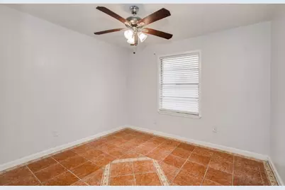 811 W 7th Street, Freeport, TX 77541 - Photo 19