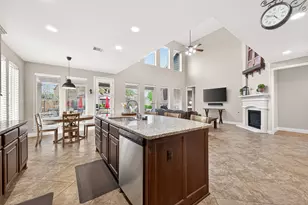 27554 Kingsland Pl Ln, Fulshear, TX 77441 - Photo 15