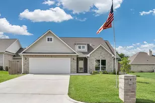 309 Saddle Brook Dr, Lufkin, TX 75904 - Photo 1