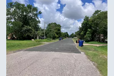 5915 Woodrow Street, Texas City, TX 77591 - Photo 7