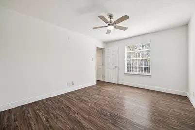 9700 Leawood Boulevard #1214, Houston, TX 77099 - Photo 13