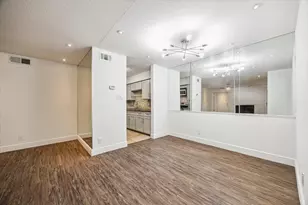 9700 Leawood Blvd, Houston, TX 77099 - Photo 7