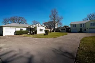 3635 Bayshore Dr, Bacliff, TX 77518 - Photo 7