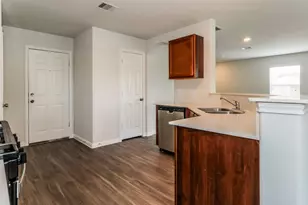 5506 Latta Plantation Dr, Katy, TX 77449 - Photo 3