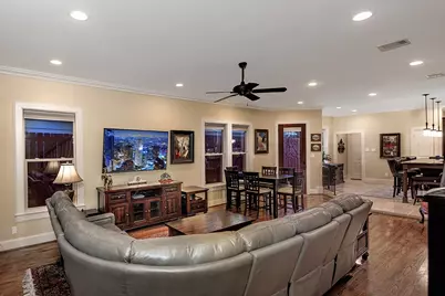 1215 W Bell Street, Houston, TX 77019 - Photo 11