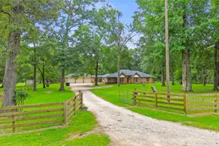 11270 Summit Dr, Conroe, TX 77303 - Photo 1