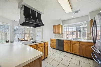 14418 Sycamore Lake Rd Road, Houston, TX 77062 - Photo 3