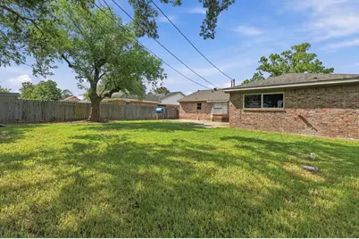8339 Carvel Lane, Houston, TX 77036 - Photo 17