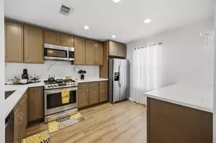 1715 Brewster St, Houston, TX 77020 - Photo 5