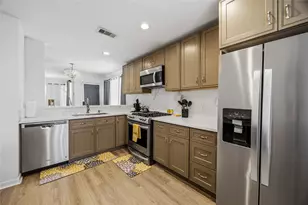 1715 Brewster St, Houston, TX 77020 - Photo 7