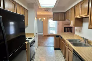 11103 Bellerive Dr, Houston, TX 77072 - Photo 7