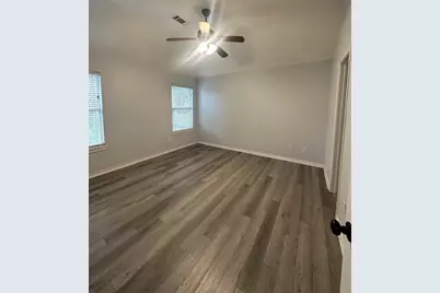 105 Harbor Court Drive, Conroe, TX 77356 - Photo 15