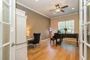 107 N Victoriana Cir, Spring, TX 77389 - Photo 7
