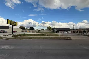 9631 Scott St, Houston, TX 77051 - Photo 3