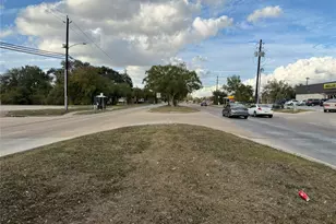 9631 Scott St, Houston, TX 77051 - Photo 5