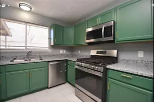 2711 Goldspring Ln, Spring, TX 77373 - Photo 9